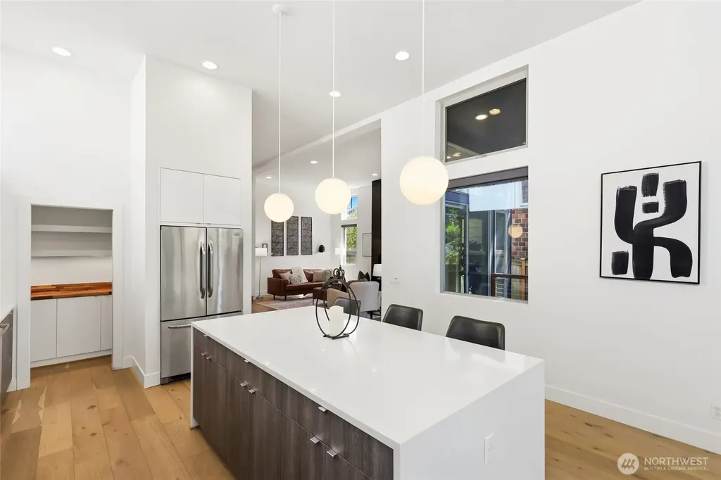 5507 20th Avenue S Seattle WA 98108