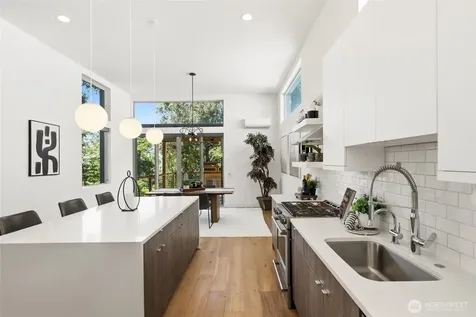 5507 20th Avenue S Seattle WA 98108