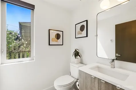 5507 20th Avenue S Seattle WA 98108