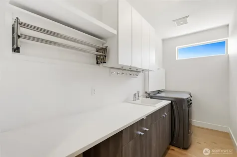 5507 20th Avenue S Seattle WA 98108