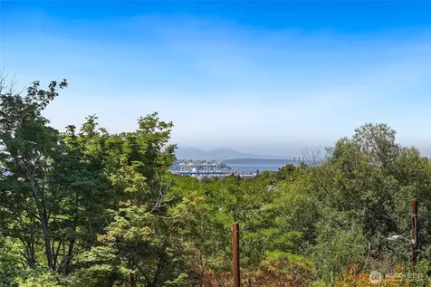5507 20th Avenue S Seattle WA 98108
