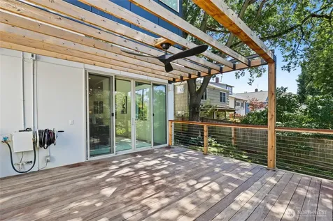 5507 20th Avenue S Seattle WA 98108