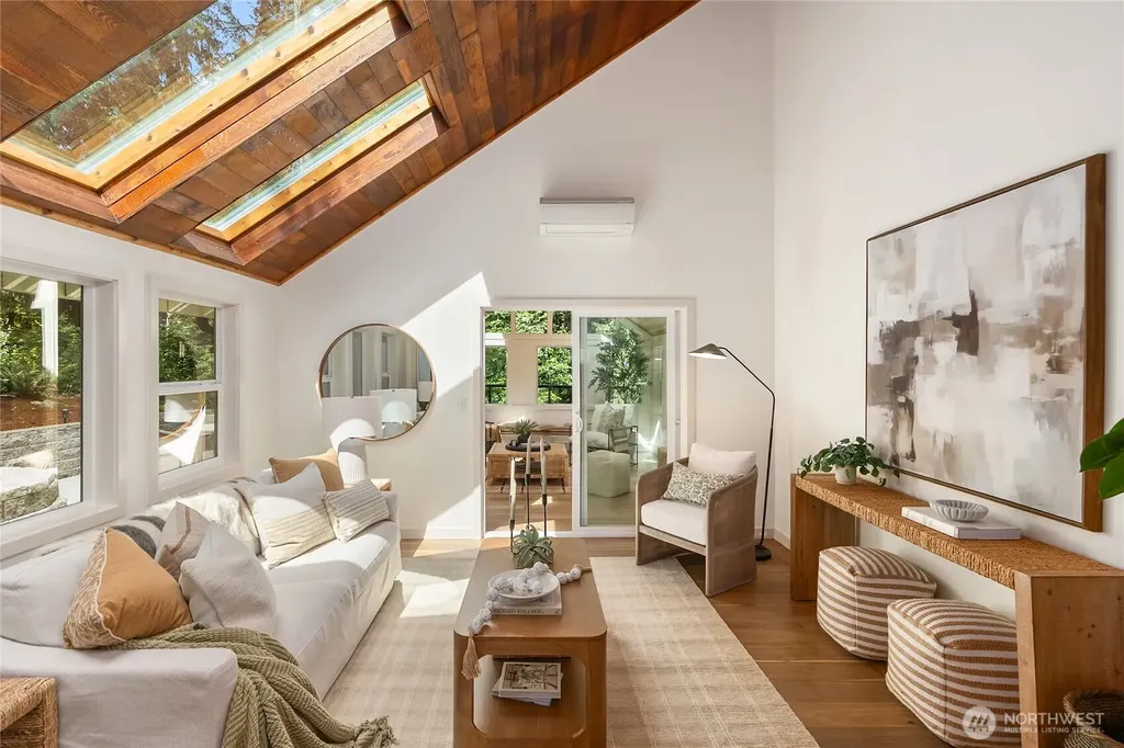 11785 Penny Place NE Bainbridge Island WA 98110
