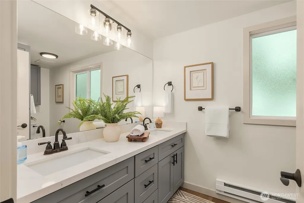 11785 Penny Place NE Bainbridge Island WA 98110