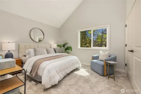 11785 Penny Place NE Bainbridge Island WA 98110