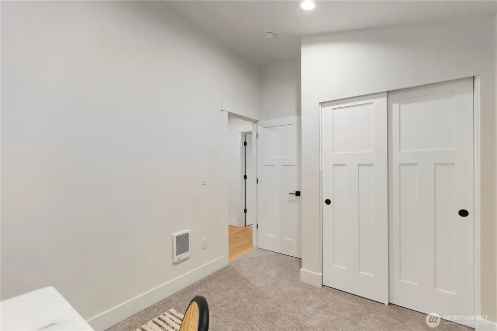 811 NE 125th Street Seattle WA 98125
