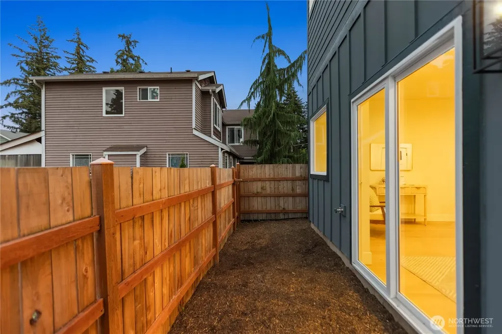 811 NE 125th Street Seattle WA 98125