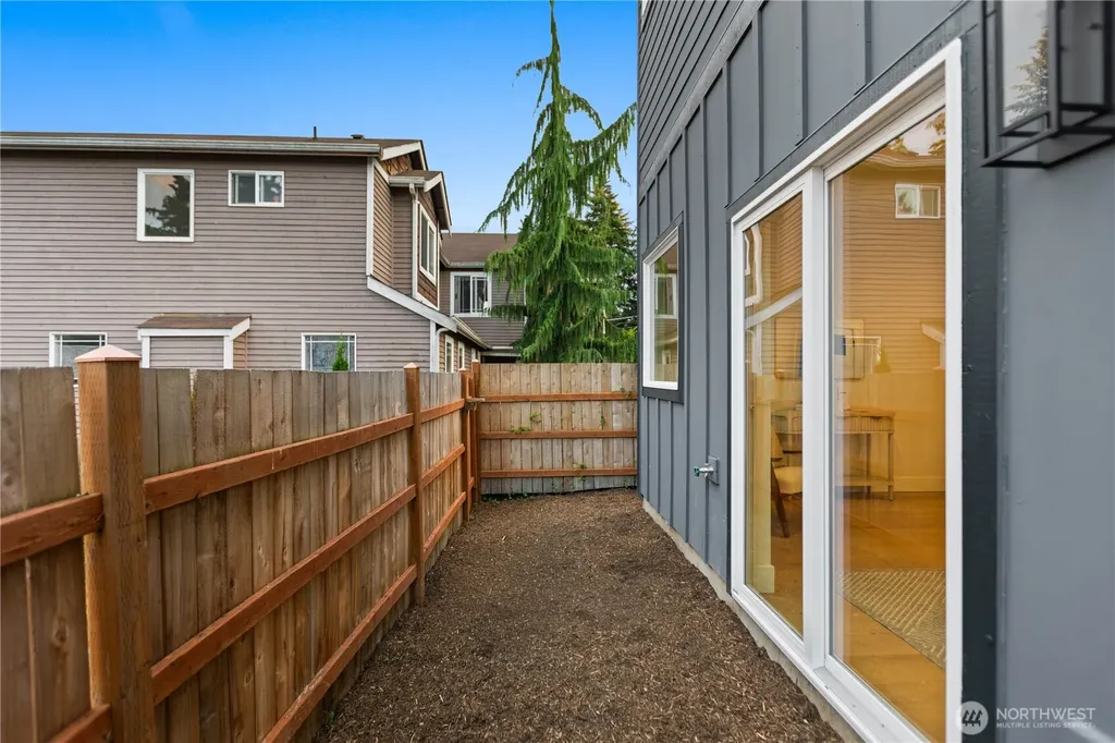 811 NE 125th Street Seattle WA 98125
