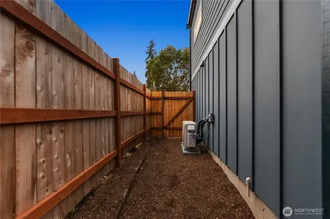 811 NE 125th Street Seattle WA 98125