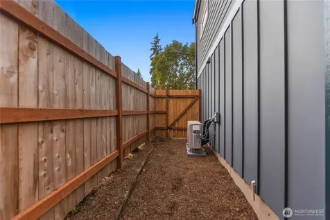 811 NE 125th Street Seattle WA 98125