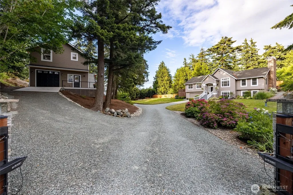 818 Haddon Road Anacortes WA 98221