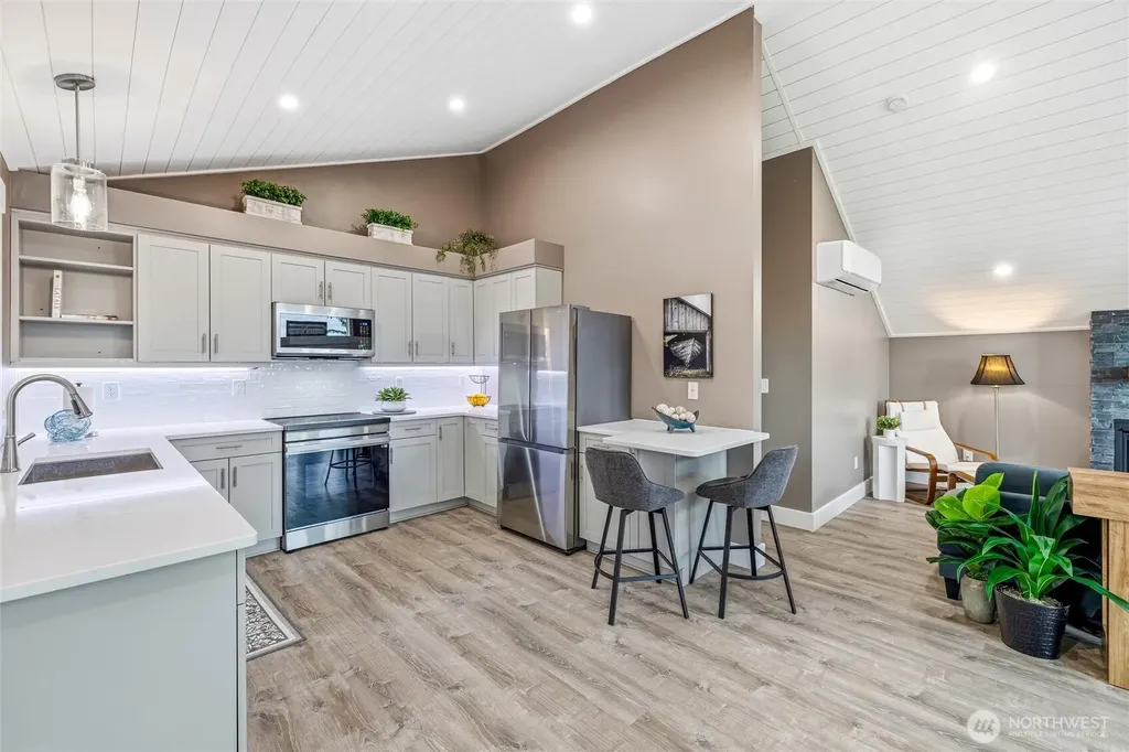 818 Haddon Road Anacortes WA 98221