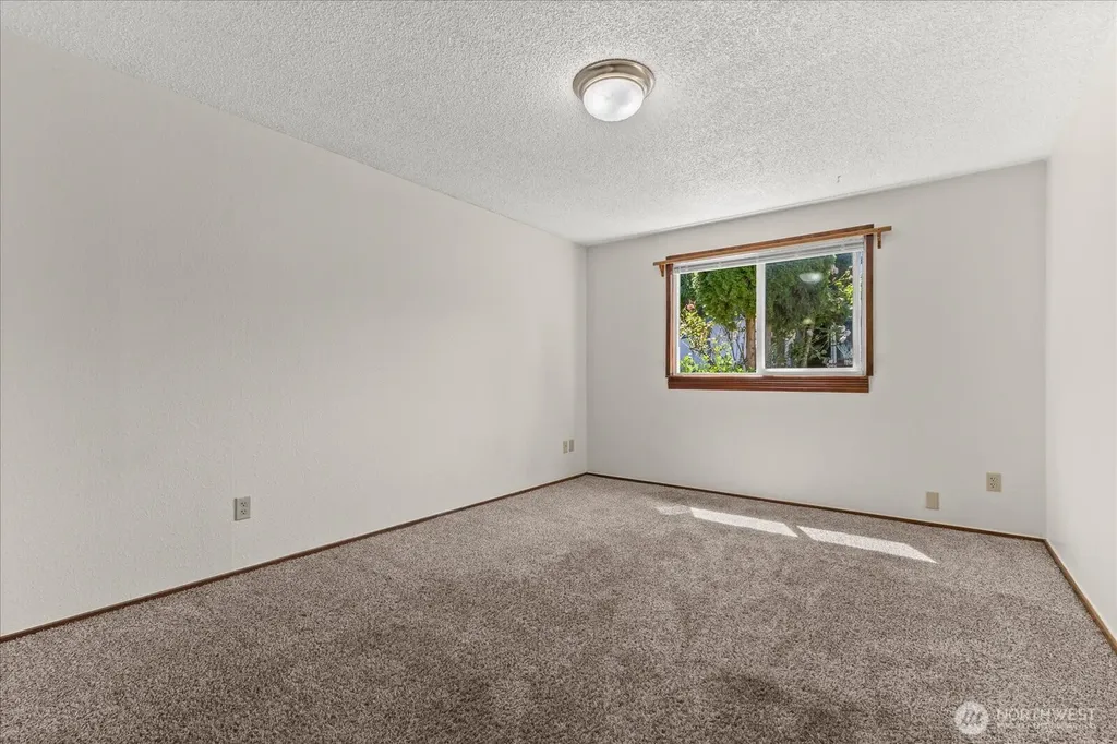 6112 202nd Place NE Arlington WA 98223