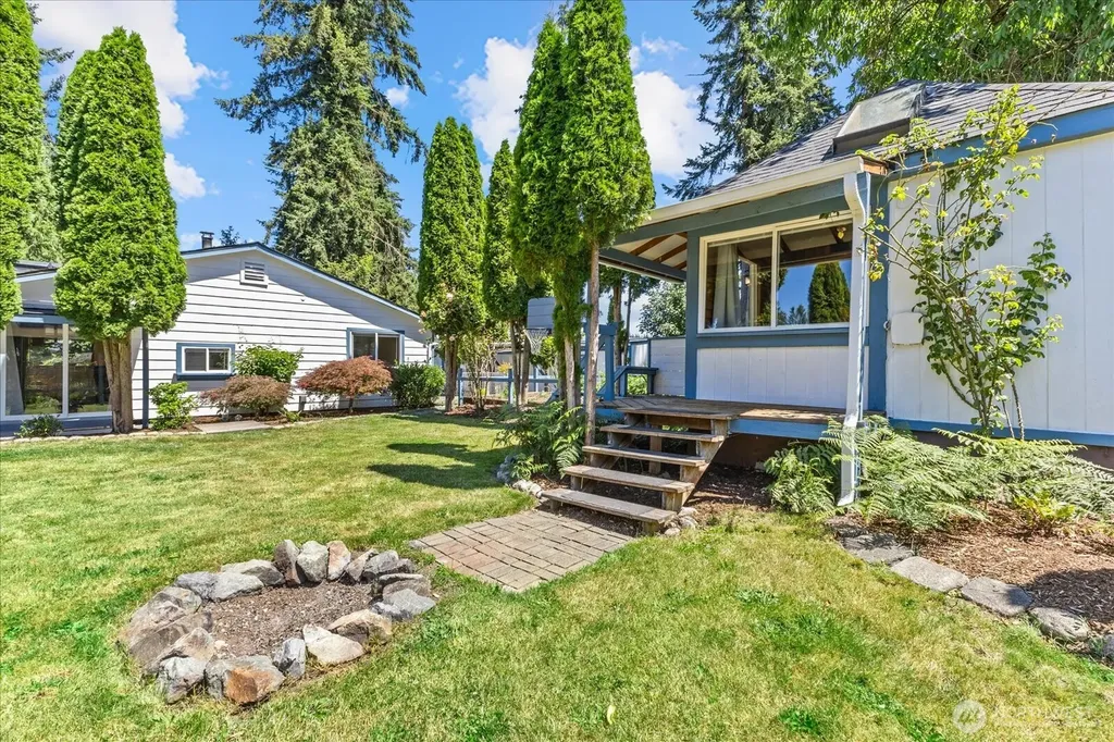 6112 202nd Place NE Arlington WA 98223