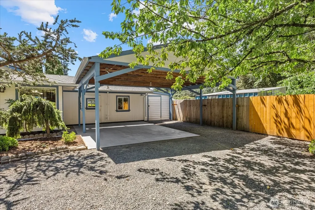 6112 202nd Place NE Arlington WA 98223
