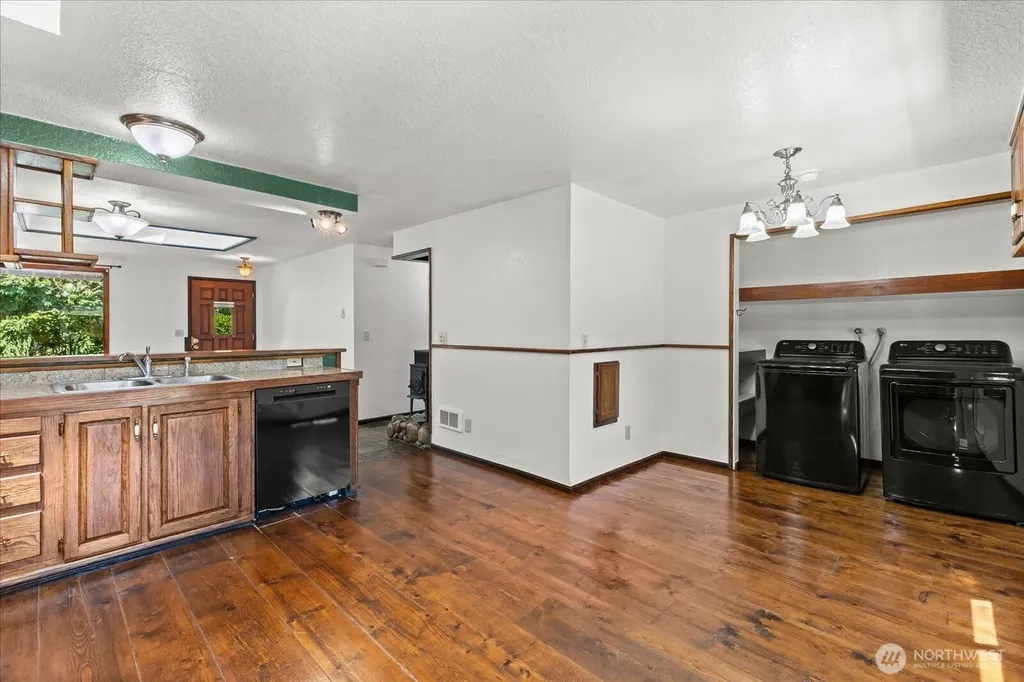 6112 202nd Place NE Arlington WA 98223