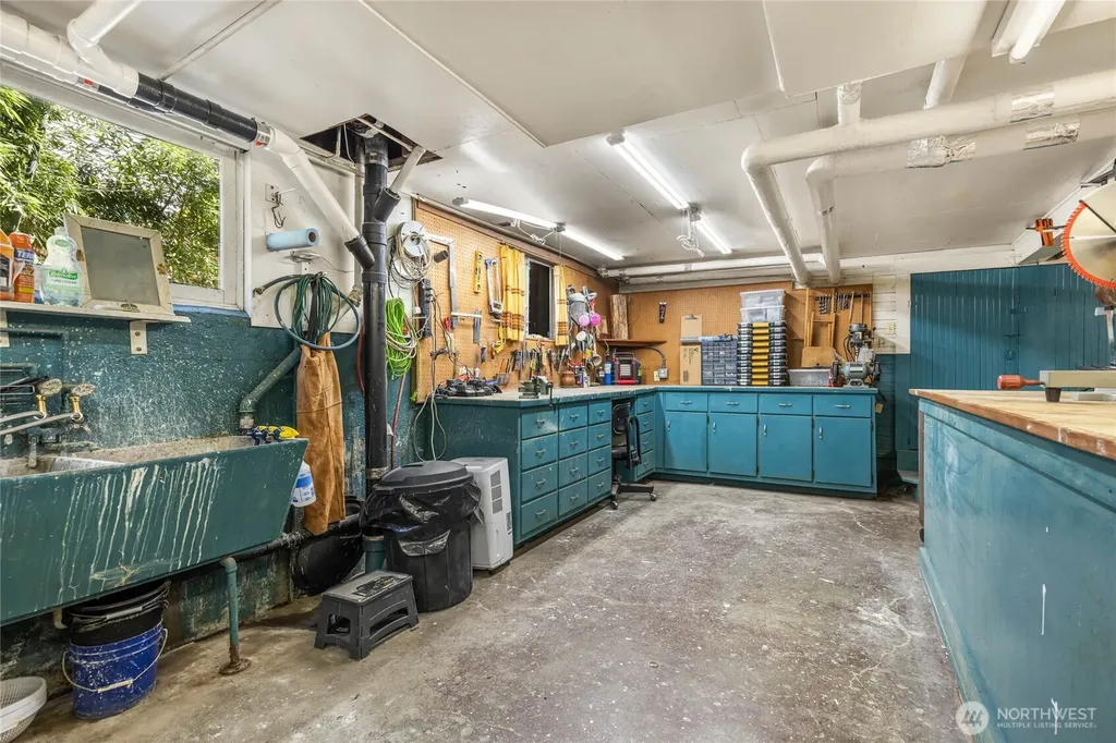 1532 Baker Avenue Everett WA 98201