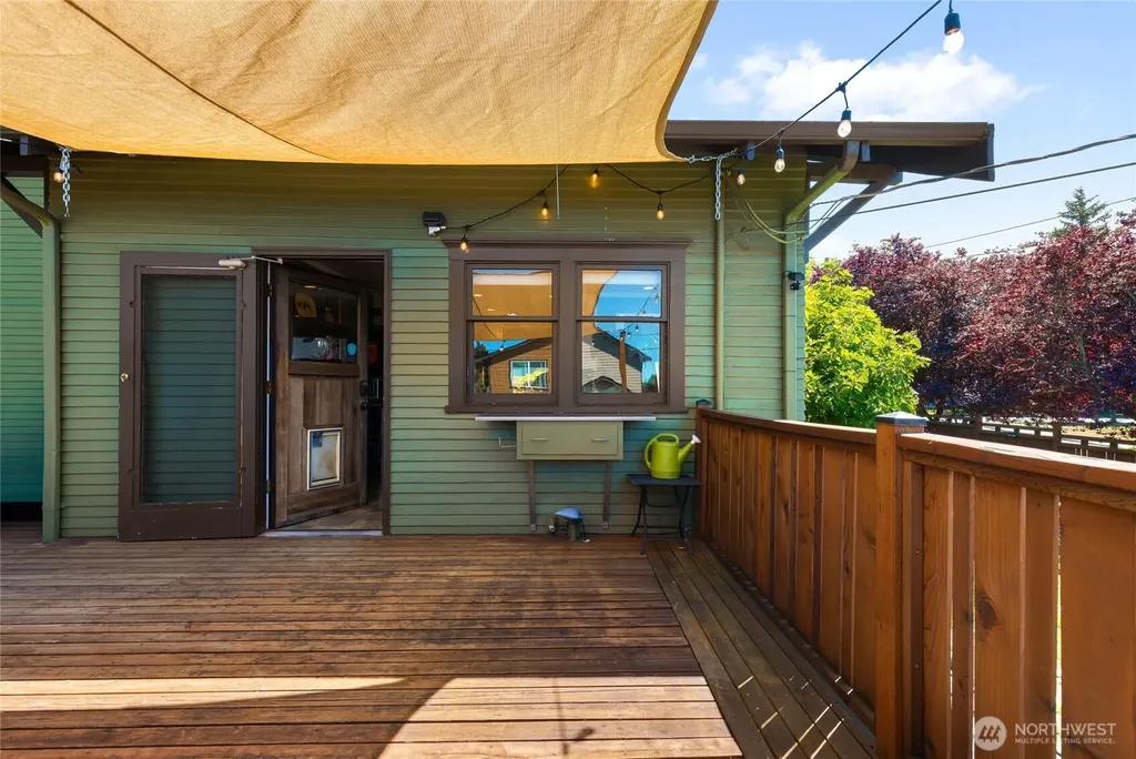 1532 Baker Avenue Everett WA 98201