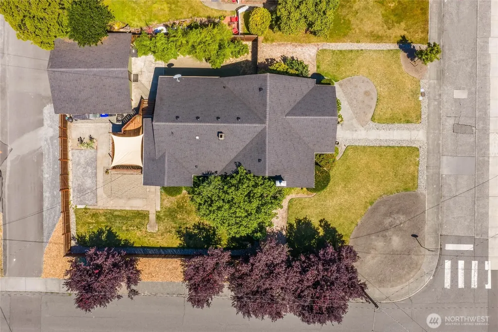 1532 Baker Avenue Everett WA 98201
