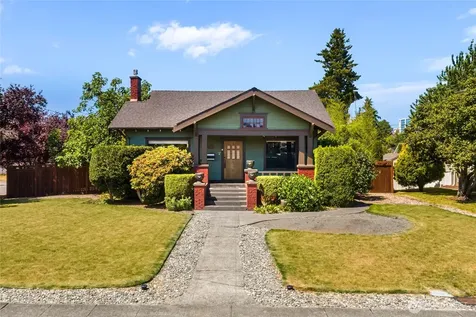 1532 Baker Avenue Everett WA 98201