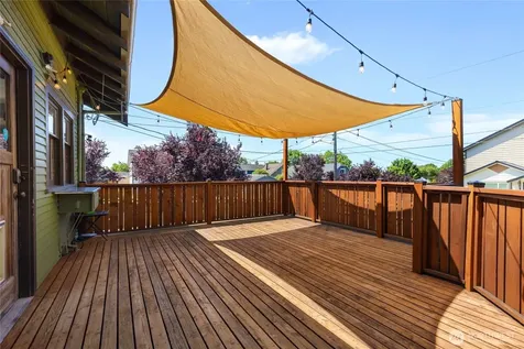 1532 Baker Avenue Everett WA 98201