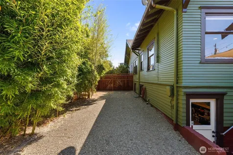 1532 Baker Avenue Everett WA 98201