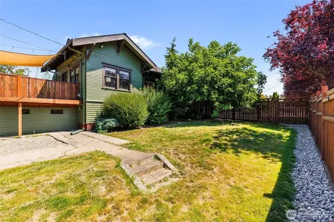1532 Baker Avenue Everett WA 98201