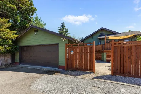 1532 Baker Avenue Everett WA 98201