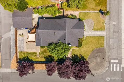 1532 Baker Avenue Everett WA 98201