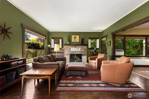1532 Baker Avenue Everett WA 98201