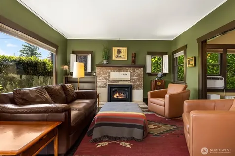 1532 Baker Avenue Everett WA 98201