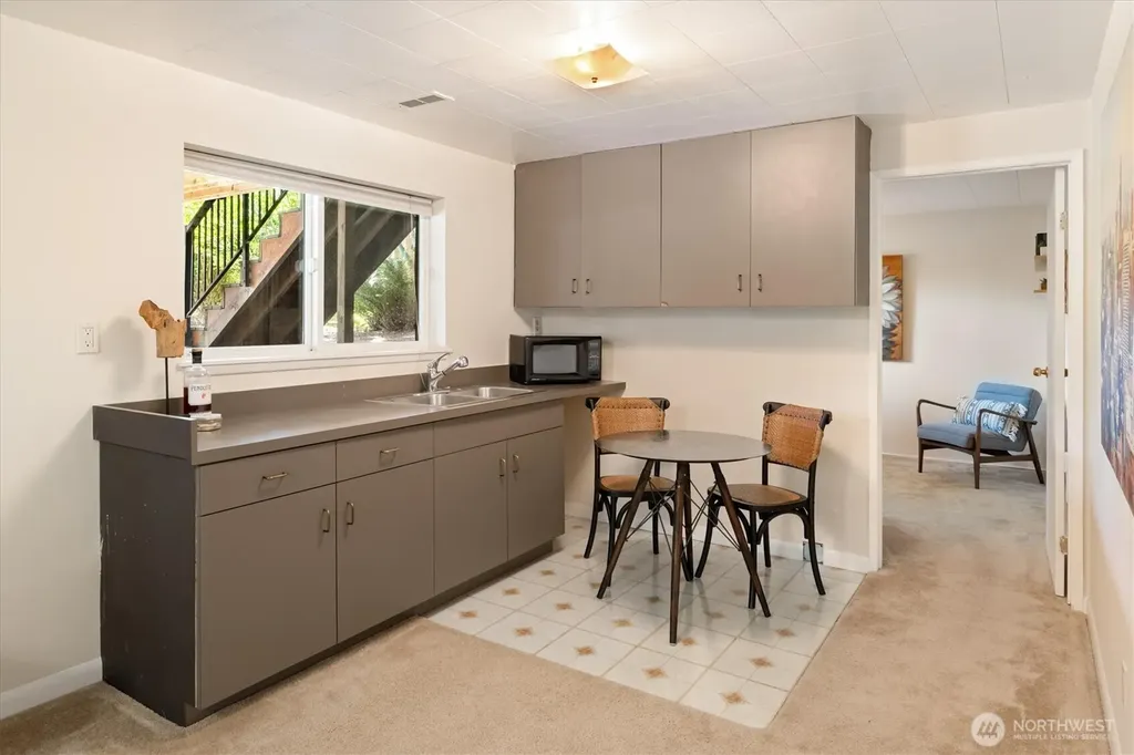 745 N 97th Street Seattle WA 98103