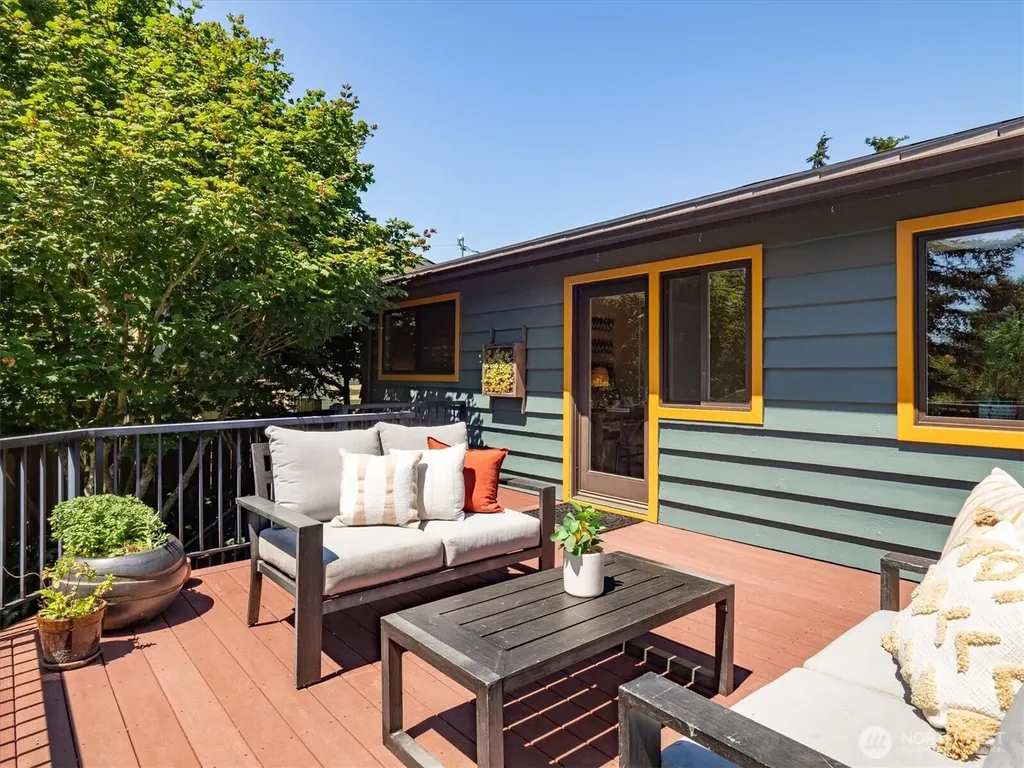 745 N 97th Street Seattle WA 98103