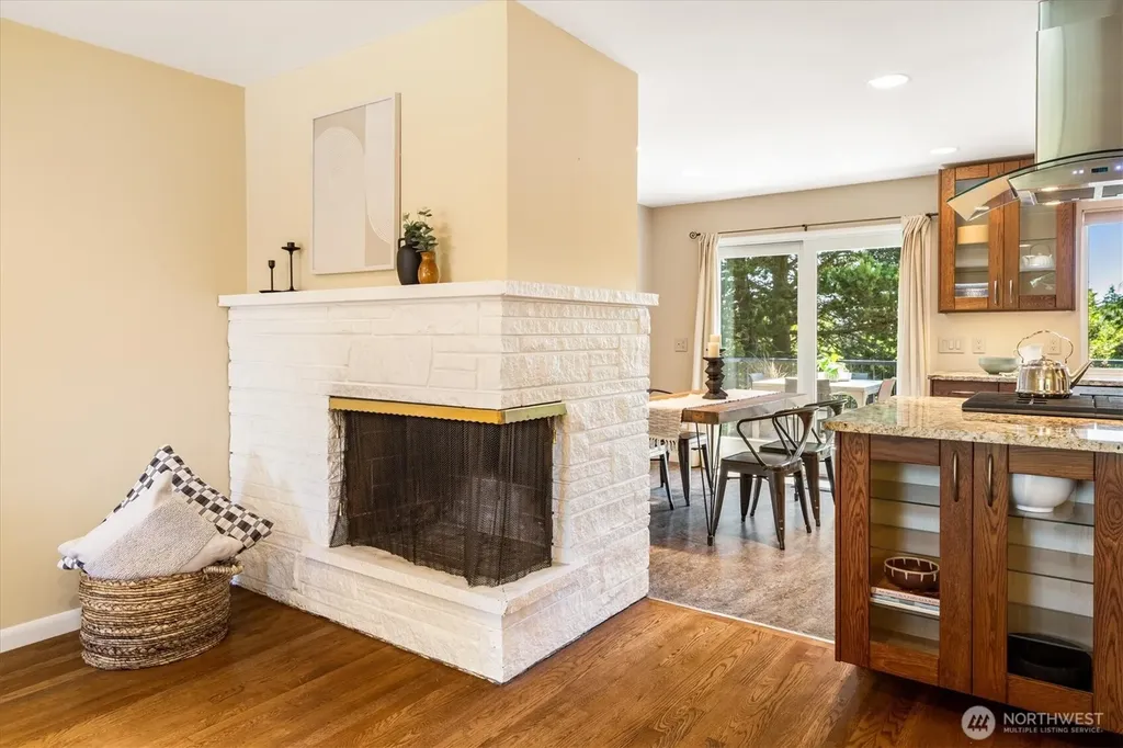 745 N 97th Street Seattle WA 98103