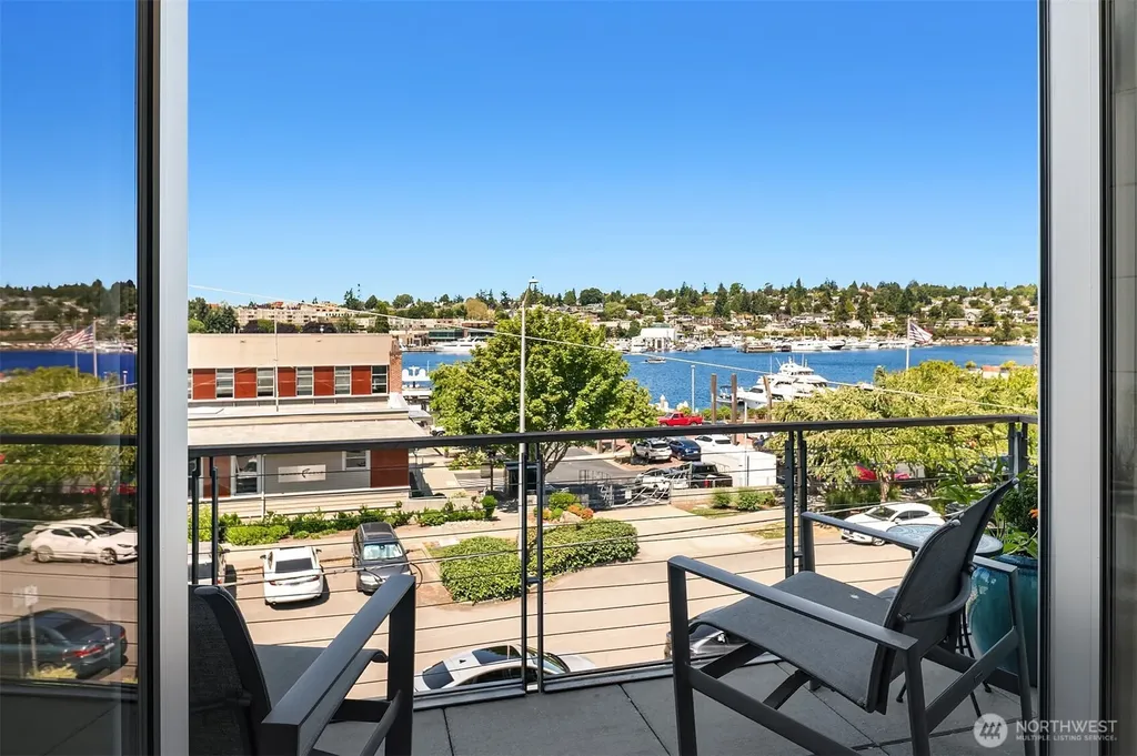 2804 Fairview Avenue E Seattle WA 98102