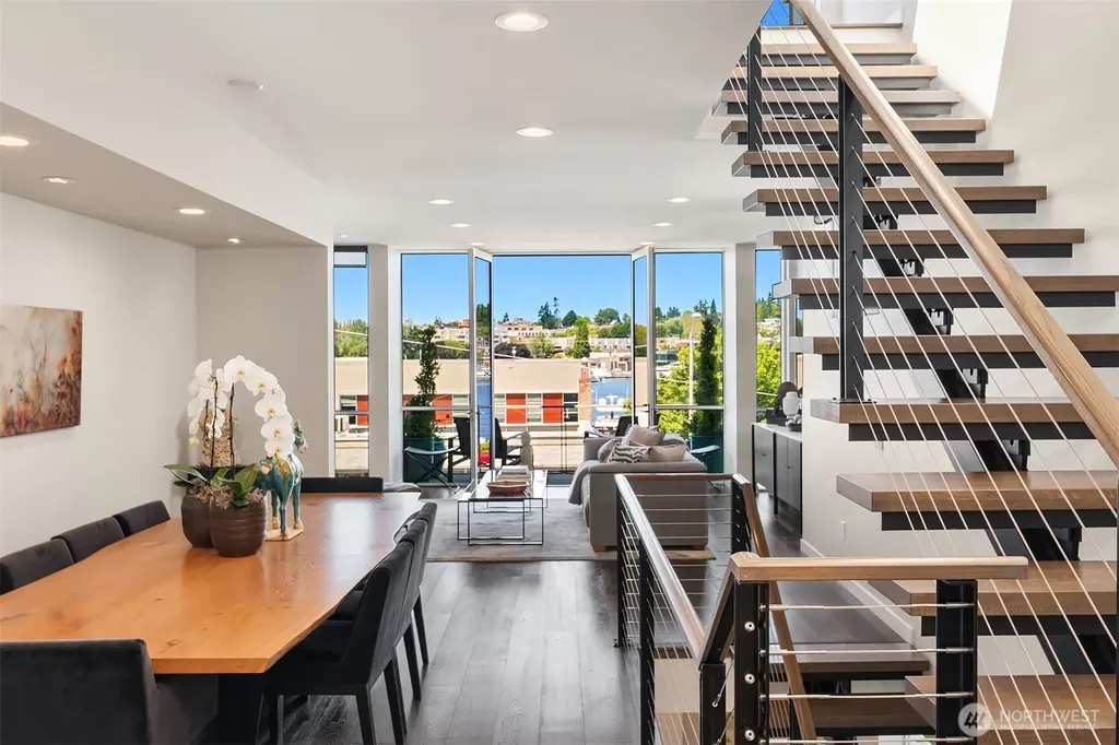 2804 Fairview Avenue E Seattle WA 98102