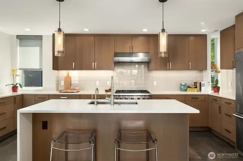 2804 Fairview Avenue E Seattle WA 98102