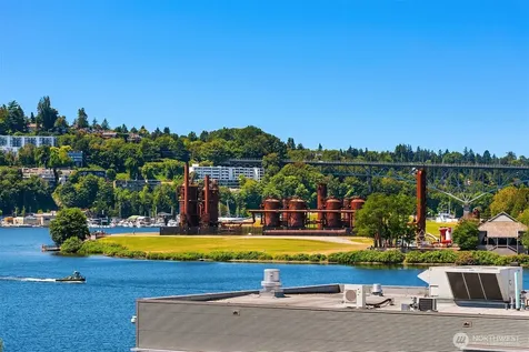 2804 Fairview Avenue E Seattle WA 98102