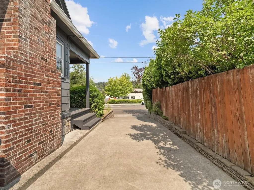 624 NE 2nd Avenue Camas WA 98600