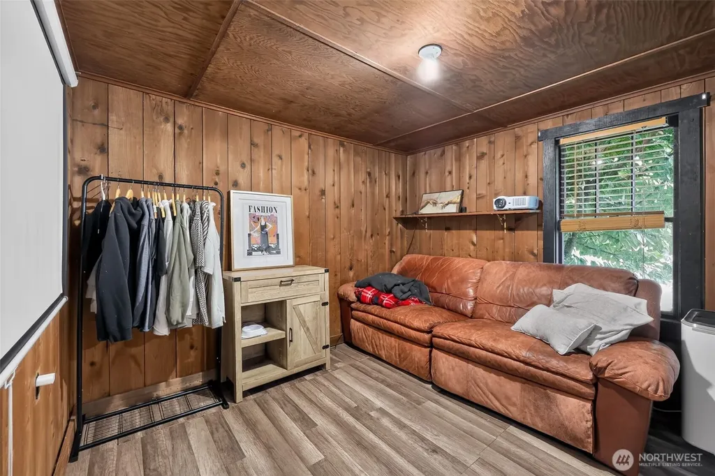 173 Young Road Randle WA 98377