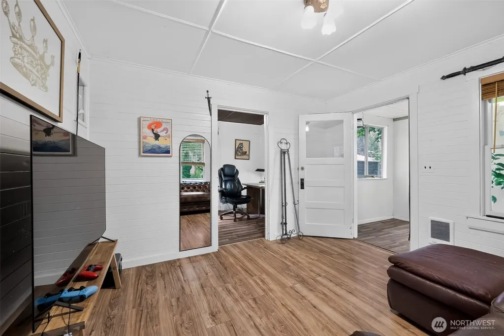 173 Young Road Randle WA 98377
