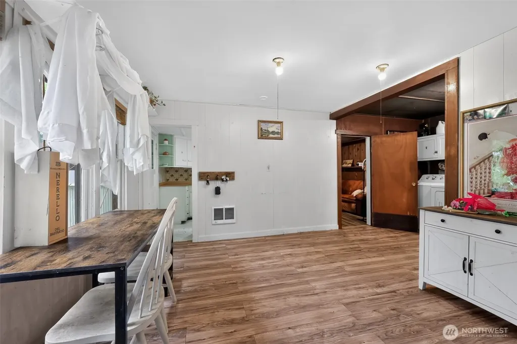 173 Young Road Randle WA 98377