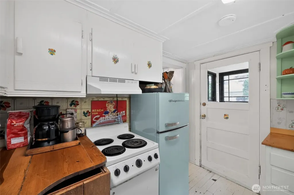 173 Young Road Randle WA 98377