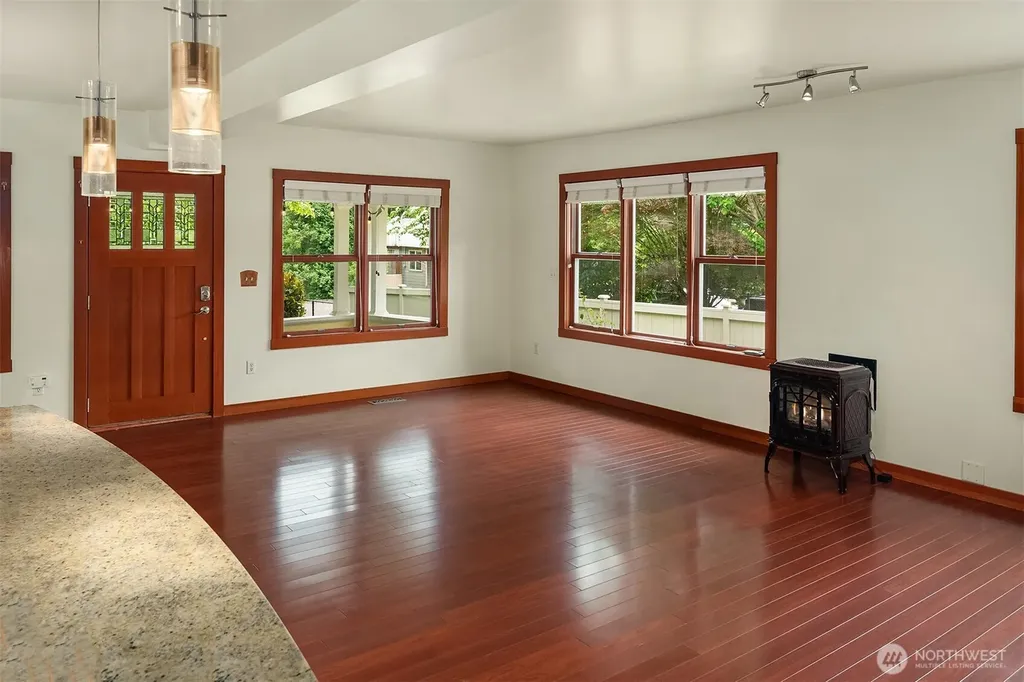 13039 56th Avenue Tukwila WA 98178