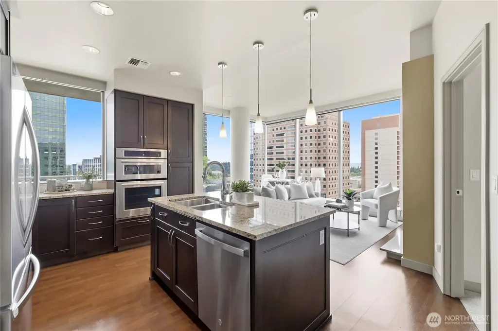 10610 NE 9th Place Bellevue WA 98004