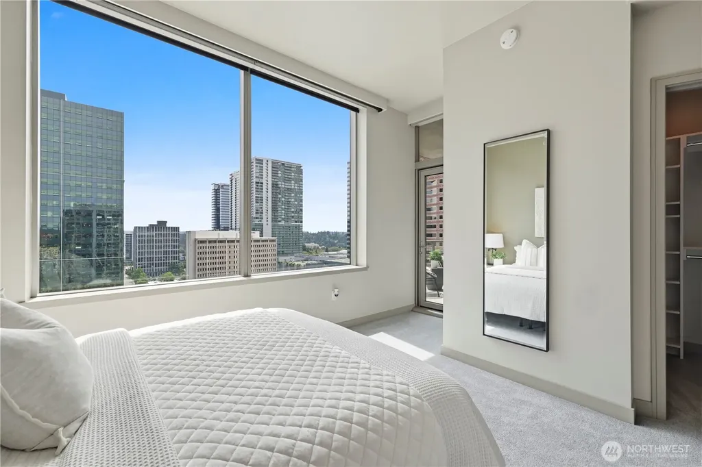 10610 NE 9th Place Bellevue WA 98004