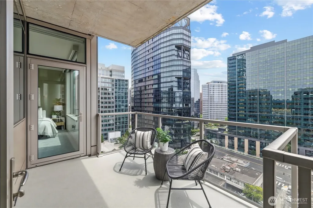 10610 NE 9th Place Bellevue WA 98004