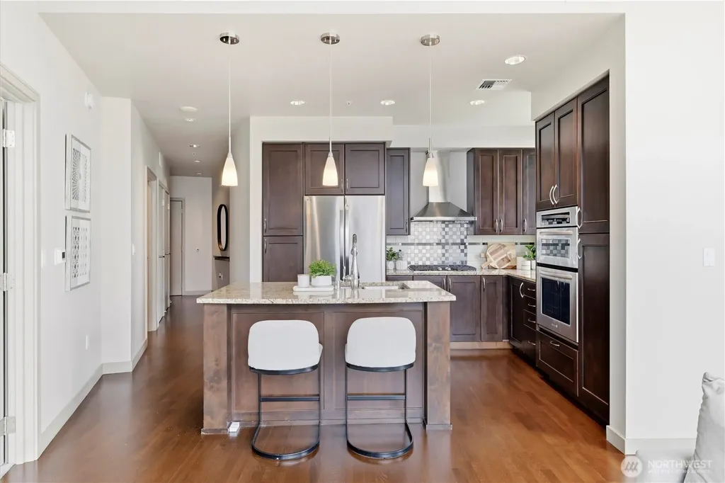 10610 NE 9th Place Bellevue WA 98004