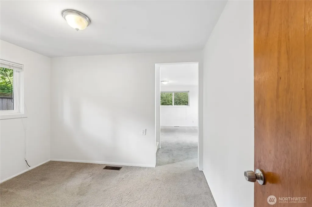 1033 151st Avenue SE Bellevue WA 98007