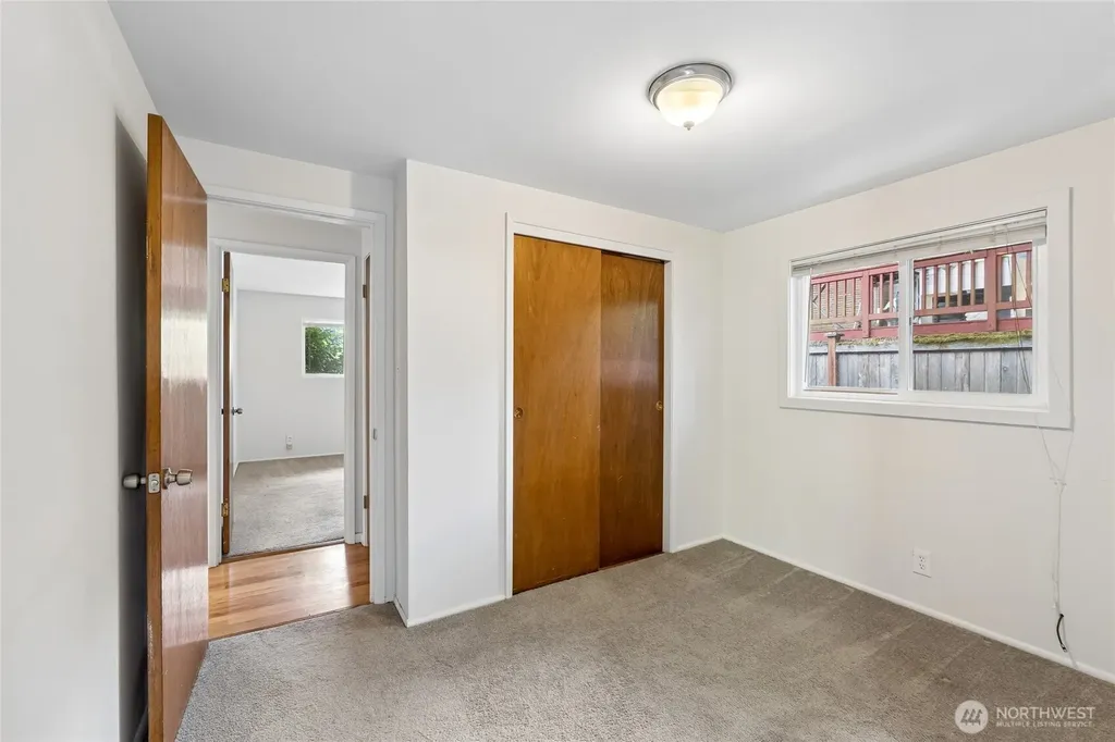 1033 151st Avenue SE Bellevue WA 98007
